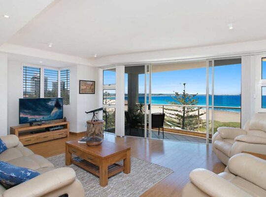 Mansion with Private Pool and Landscaped Garden