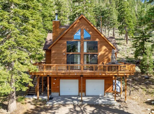Steep Mountain Cabin Retreat, 3 Bed Scenic Views Fireplace