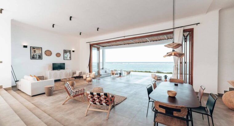 Luxury pluse Beachfront House for Sale, 4 Bed Ocean View Private Pool and Parking